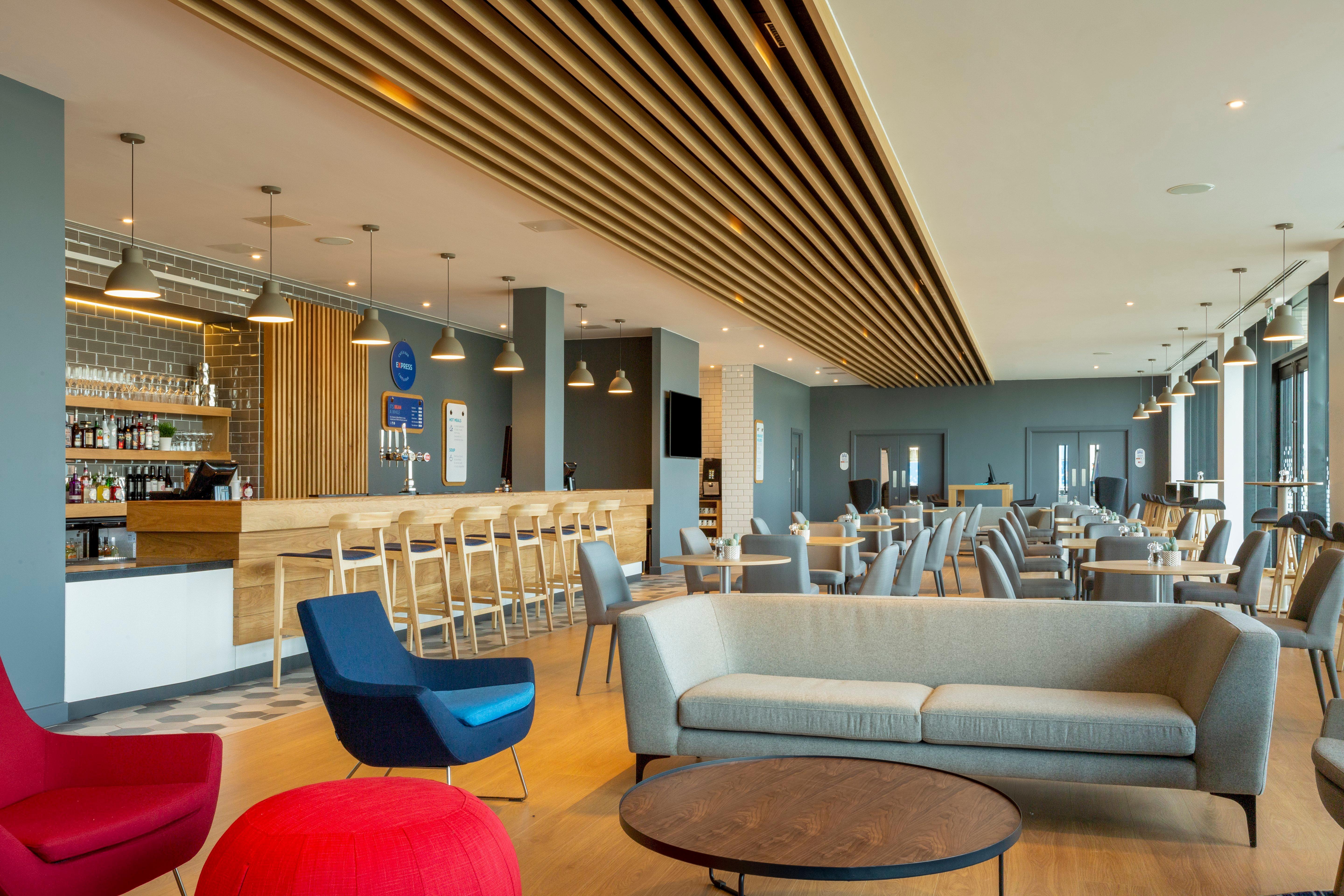 Holiday Inn Express Bridgwater M5, Jct24 By Ihg Exterior photo
